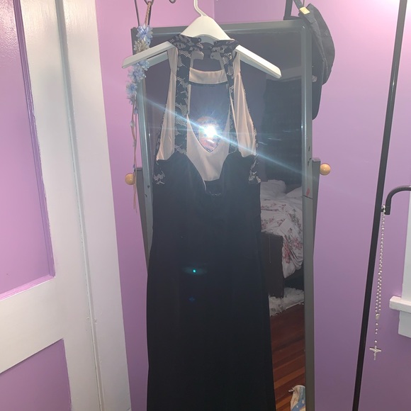 Prom Dress! (or any dress really) - Picture 3 of 3